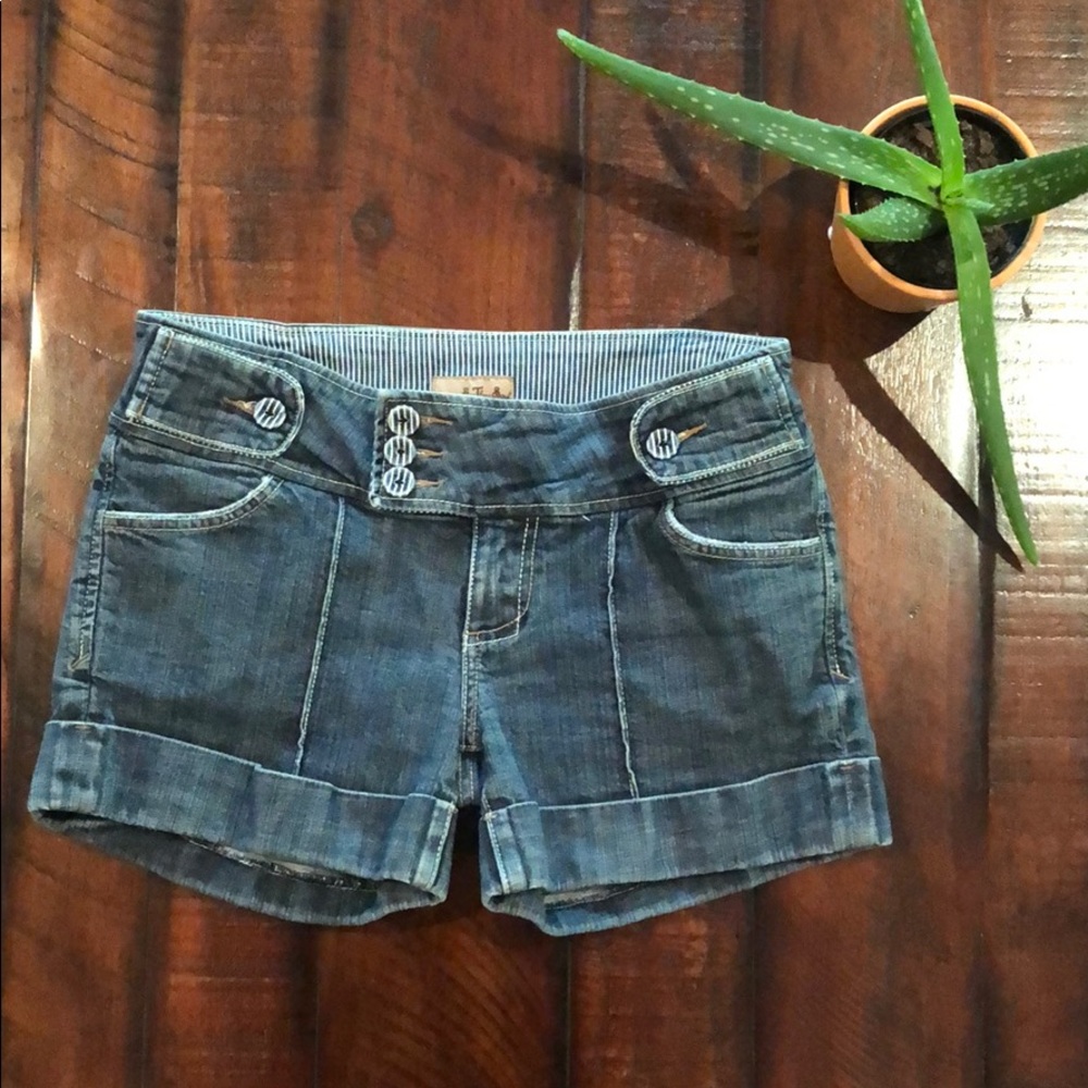 See Thru Soul jean shorts with button detail